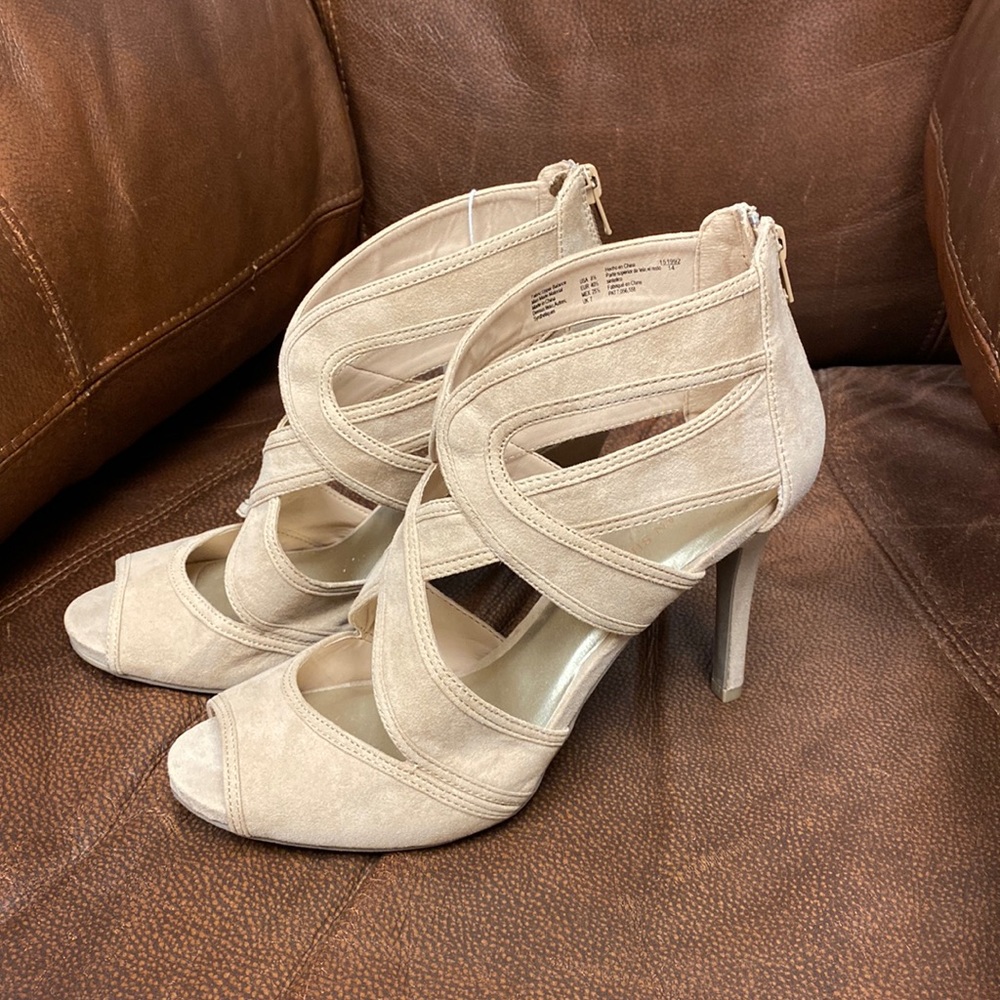 Women’s shoes